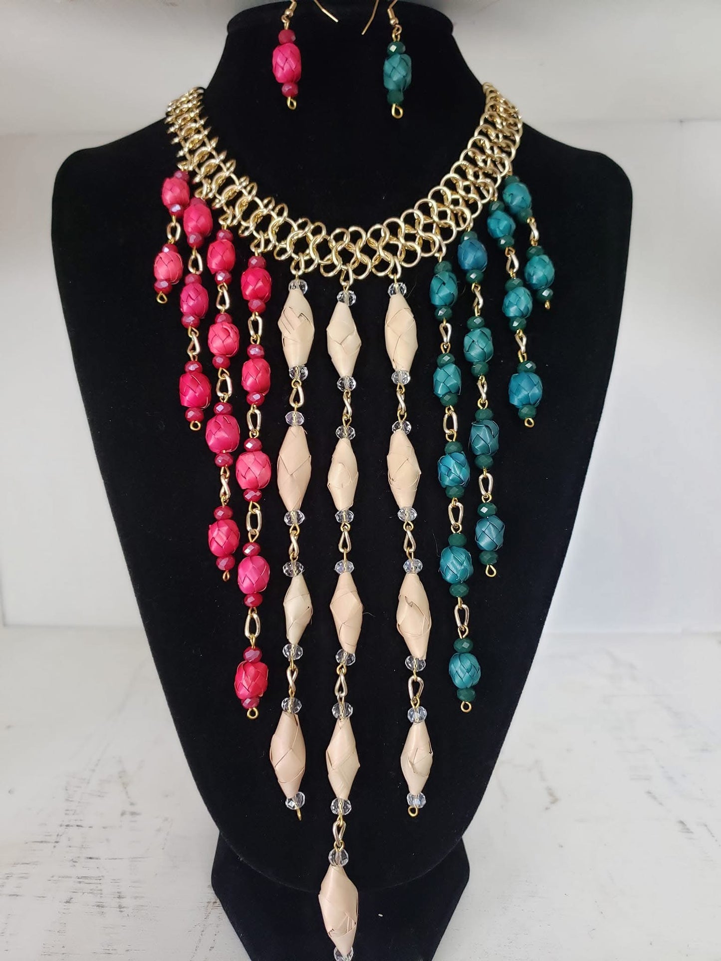 Long necklace
