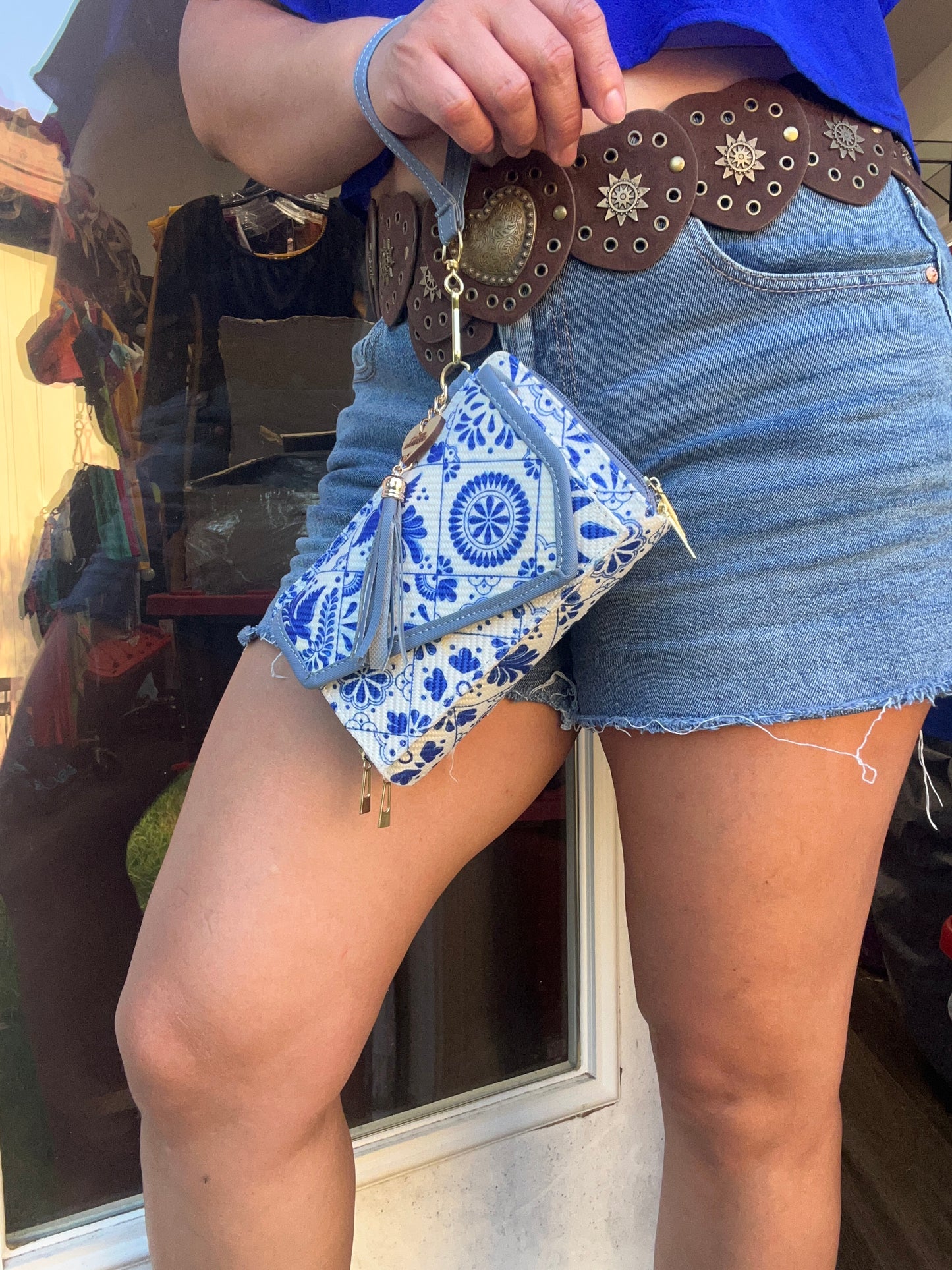 Talavera crossbody & cell holder