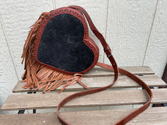 Leather corazón purse