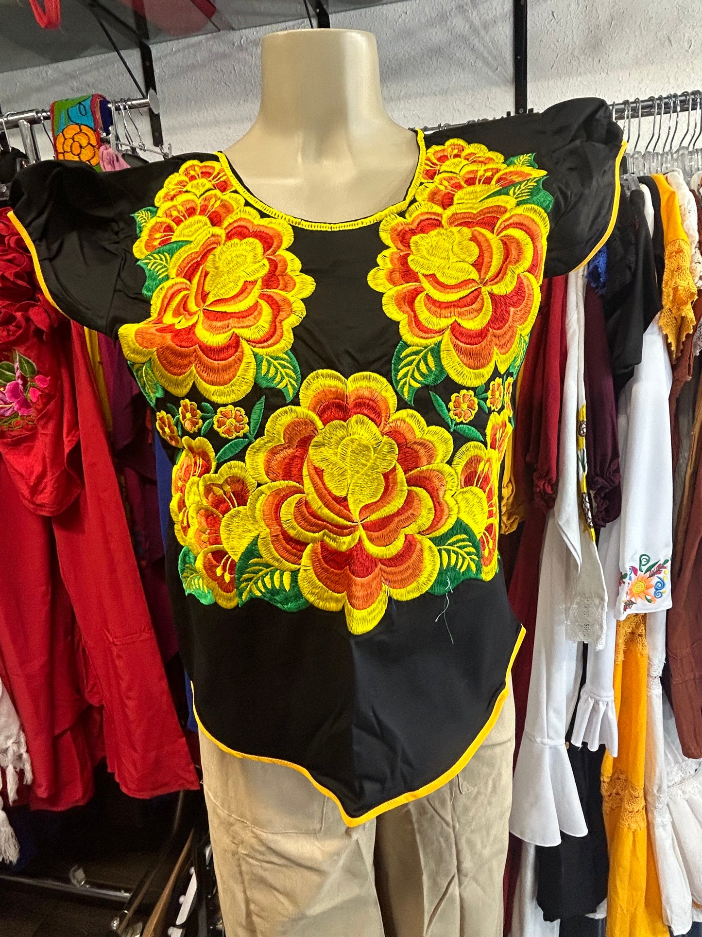 Negra amarillo blouse